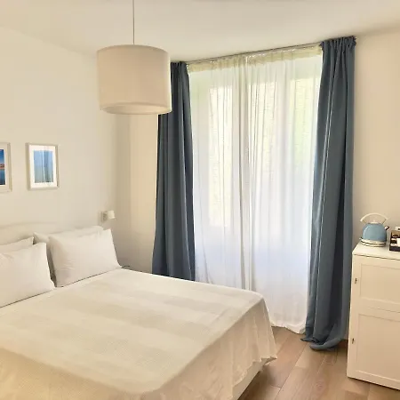 Oda ve Kahvaltı Cellini